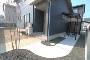 雲南市 サイクルポート設置工事 シンプルで使いやすいデザイン