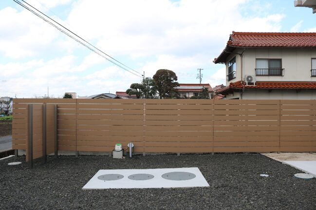 雲南市 外構リフォーム 玄関前アプローチとフェンス施工事例